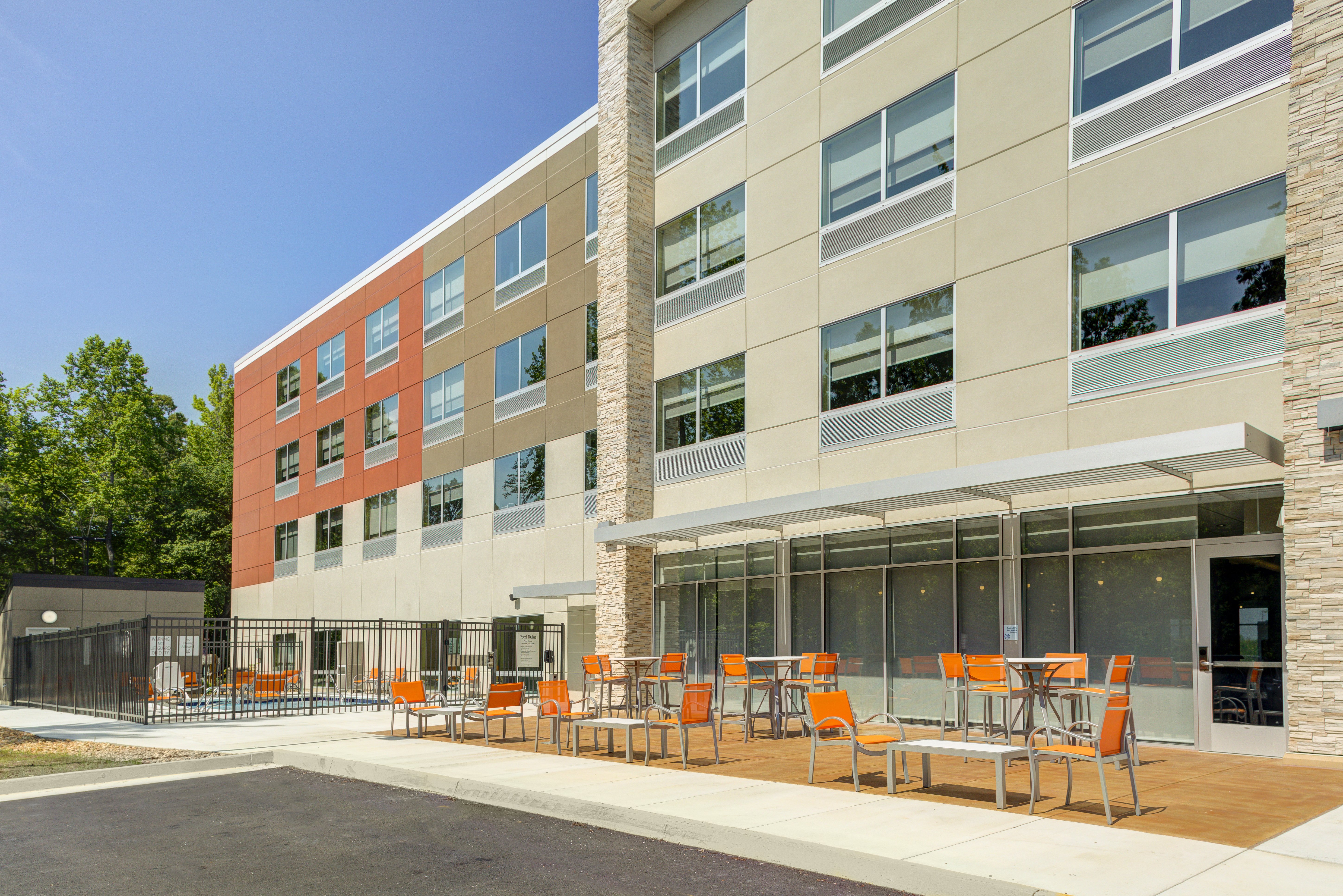 holiday inn express and suites king george dahlgren by ihg