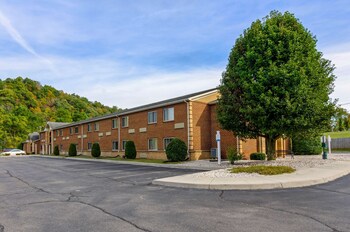 comfort inn atkins marion i 81