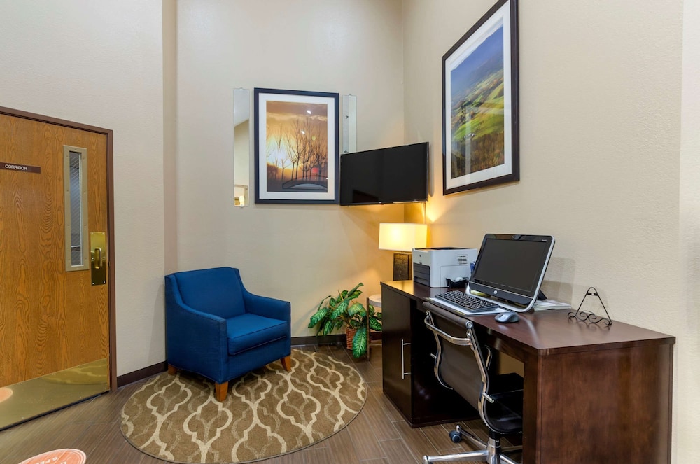 comfort inn atkins marion i 81