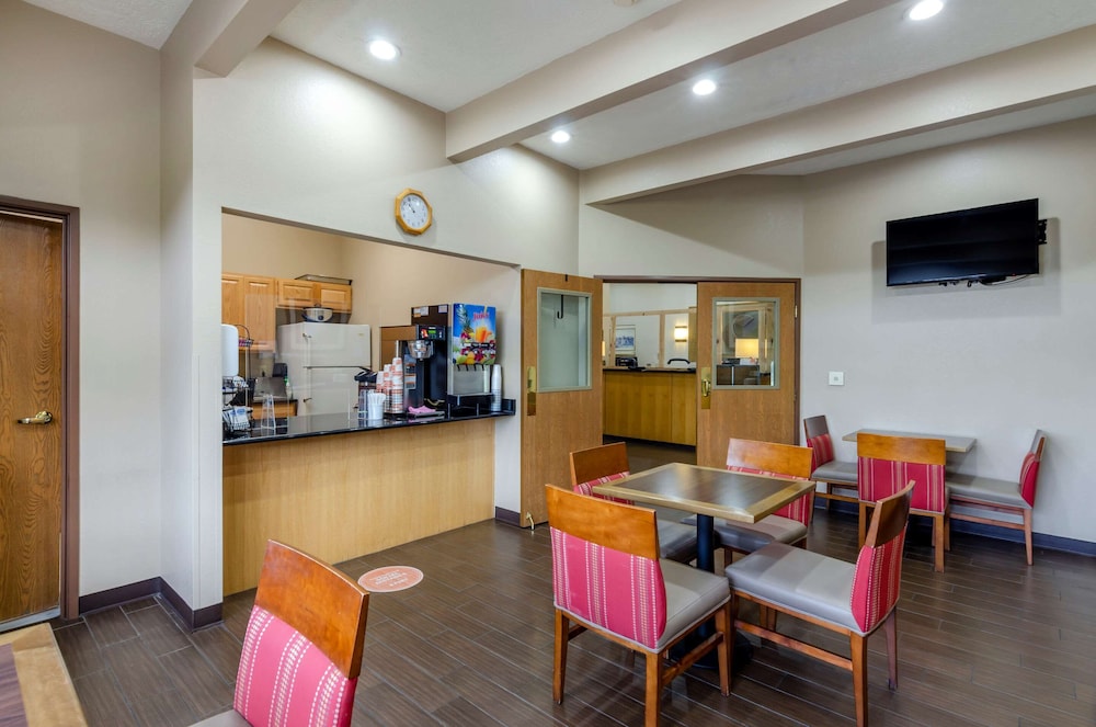comfort inn atkins marion i 81