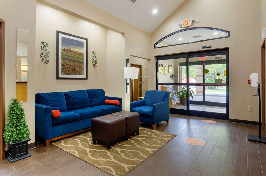 comfort inn atkins marion i 81
