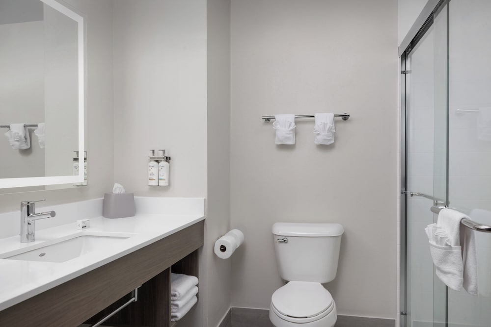holiday inn express and suites superior by ihg