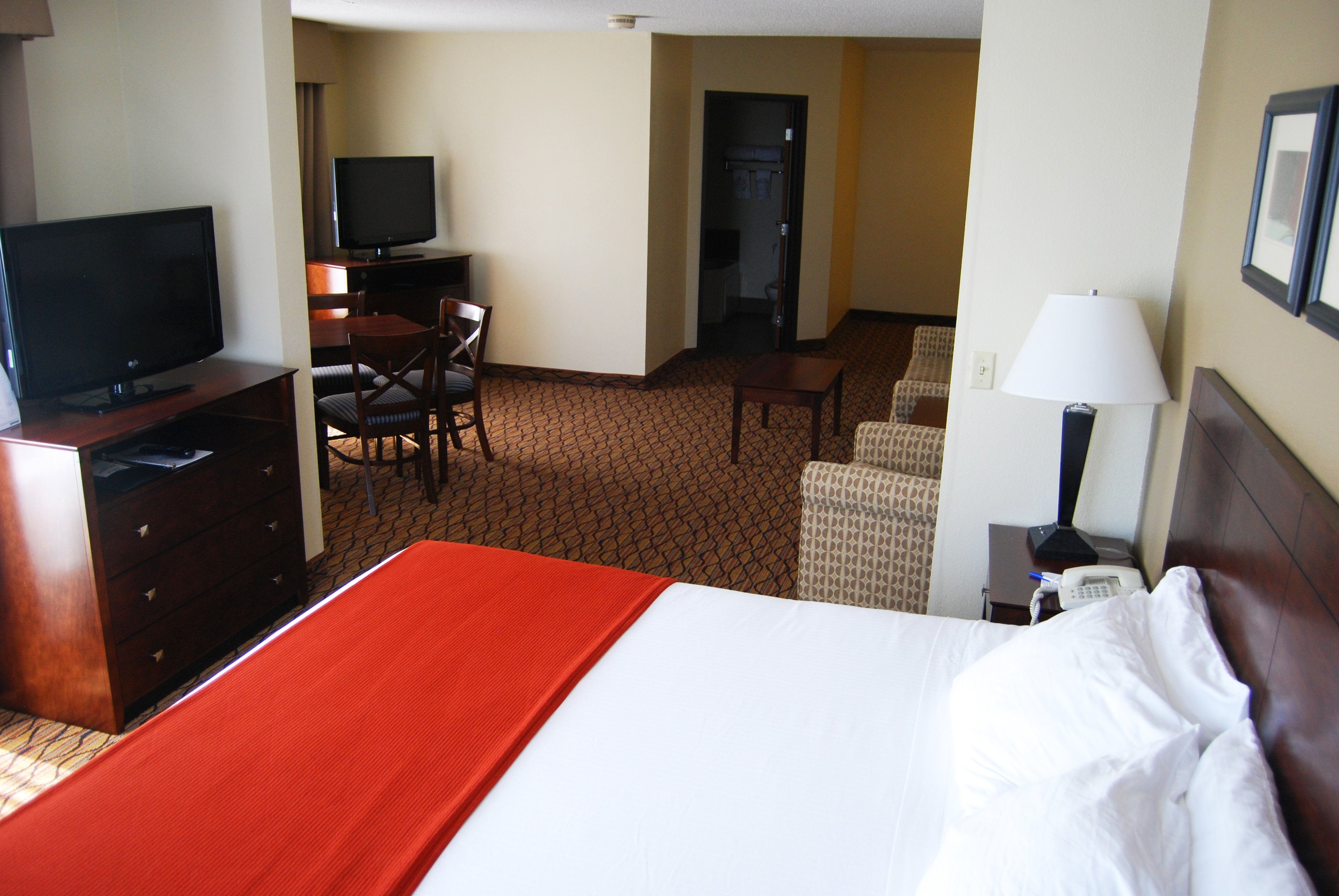holiday inn express and suites superior by ihg