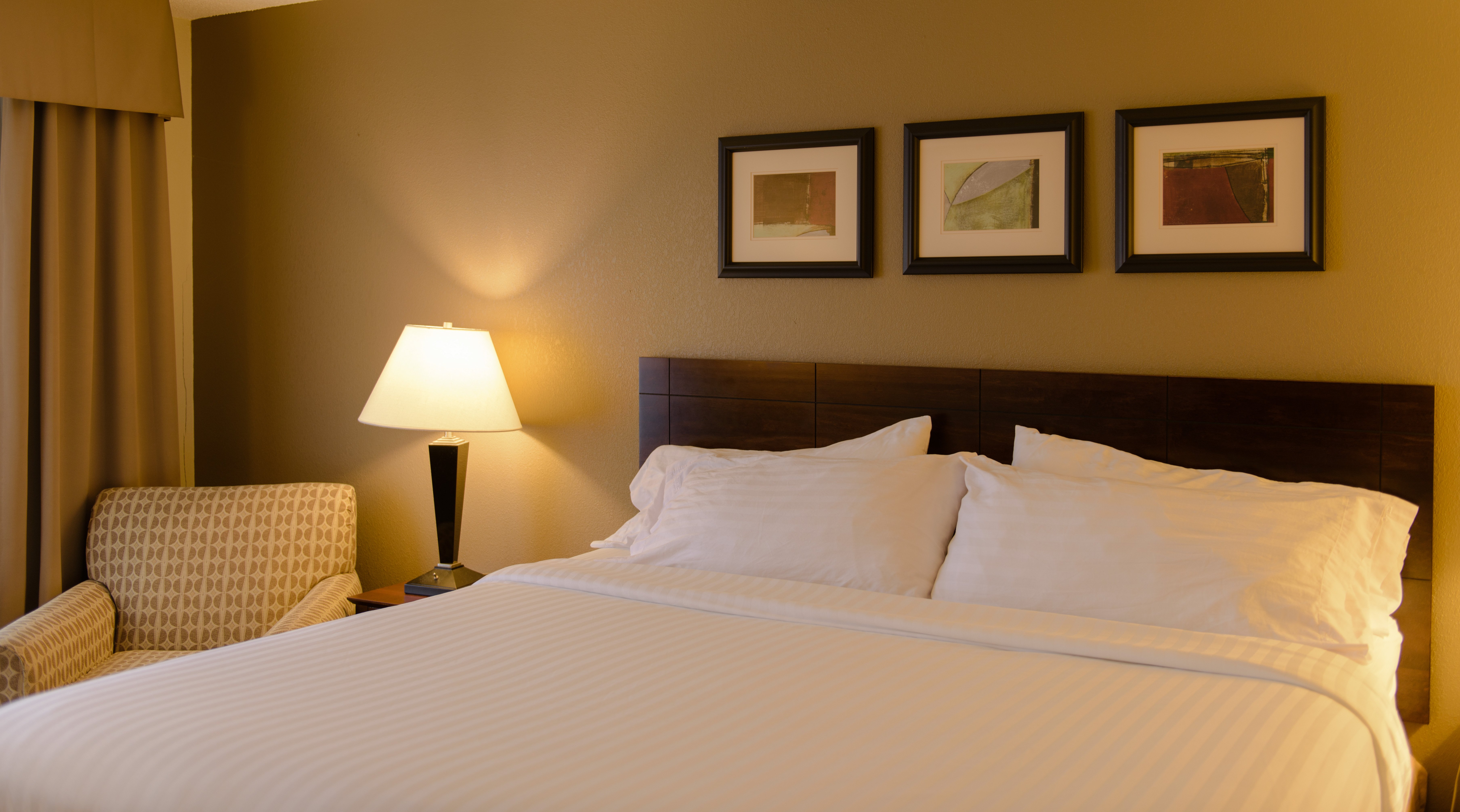 holiday inn express and suites superior by ihg