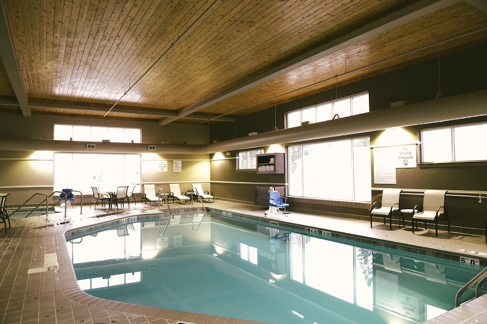 holiday inn express and suites superior by ihg