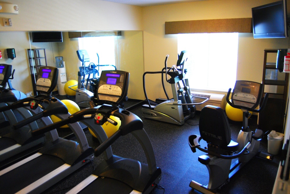 holiday inn express and suites superior by ihg