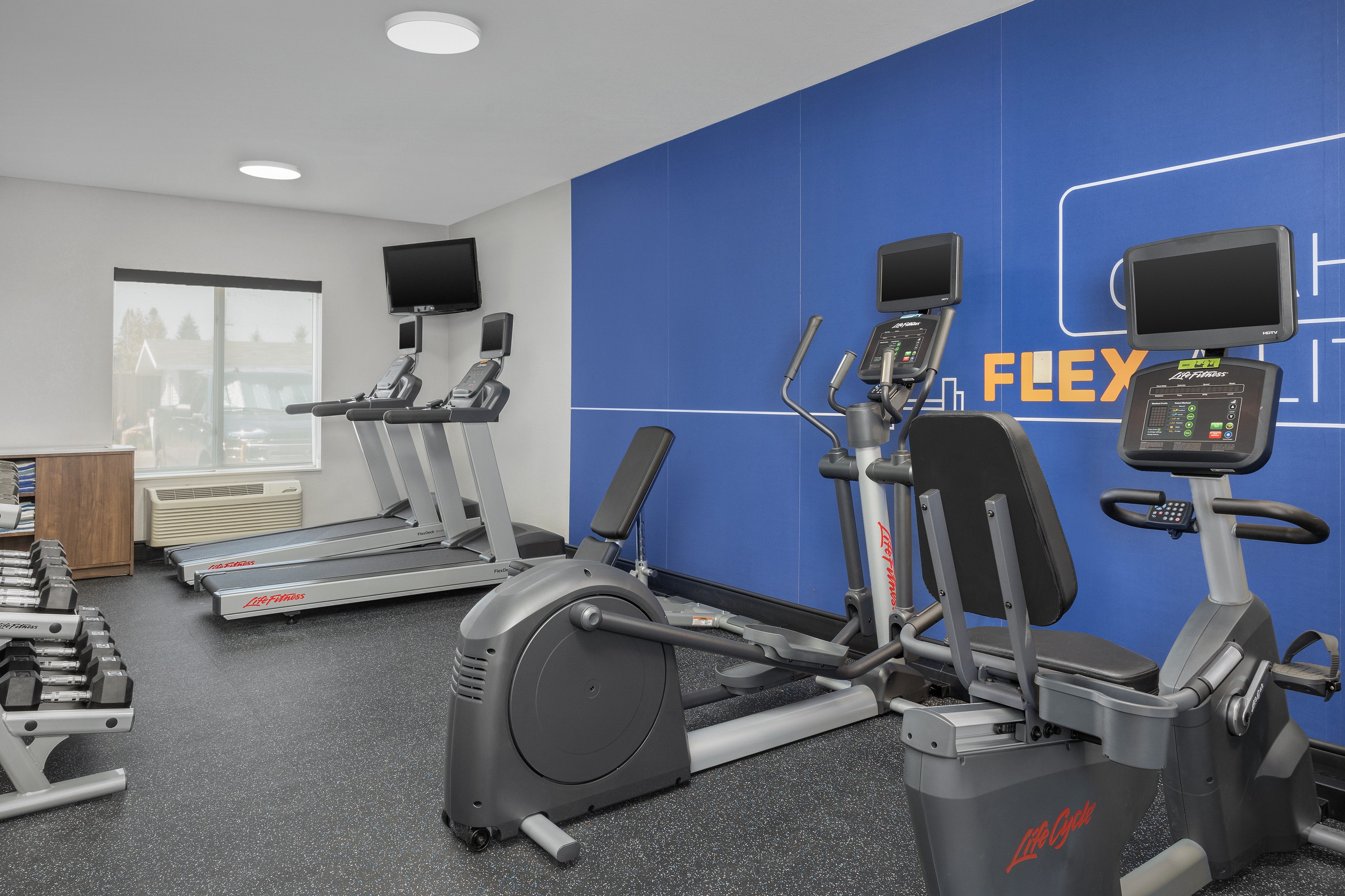 holiday inn express and suites superior by ihg