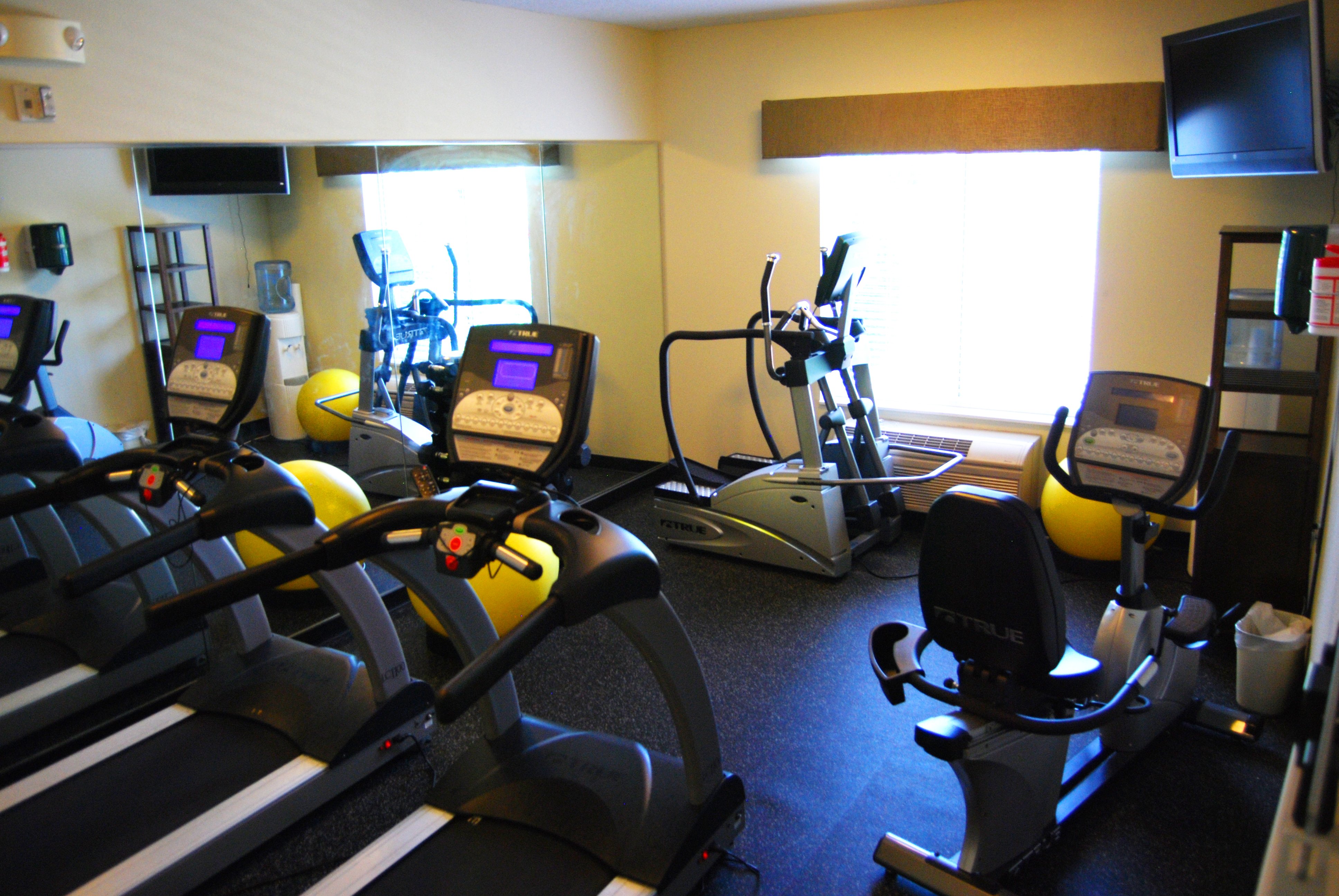 holiday inn express and suites superior by ihg