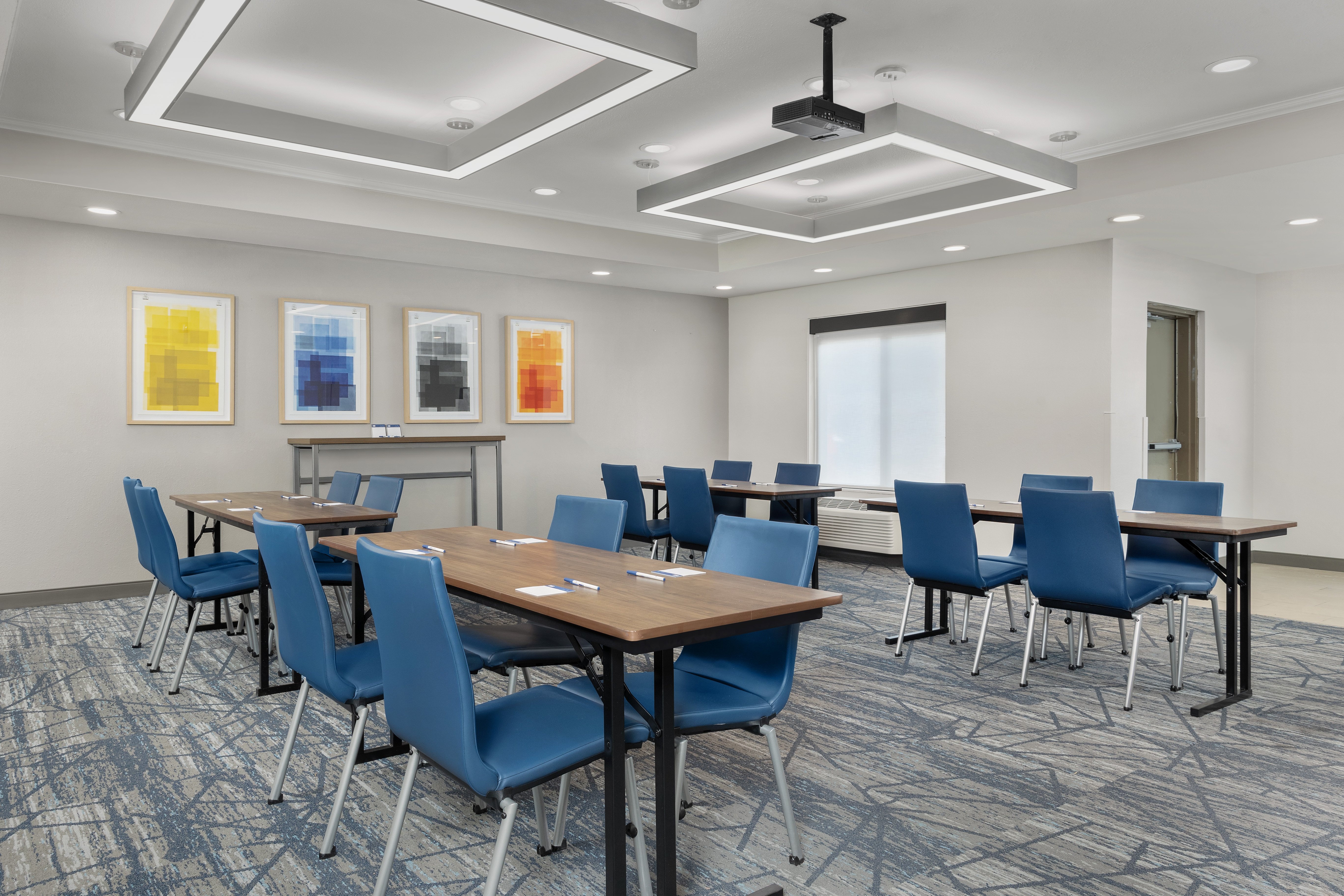 holiday inn express and suites superior by ihg