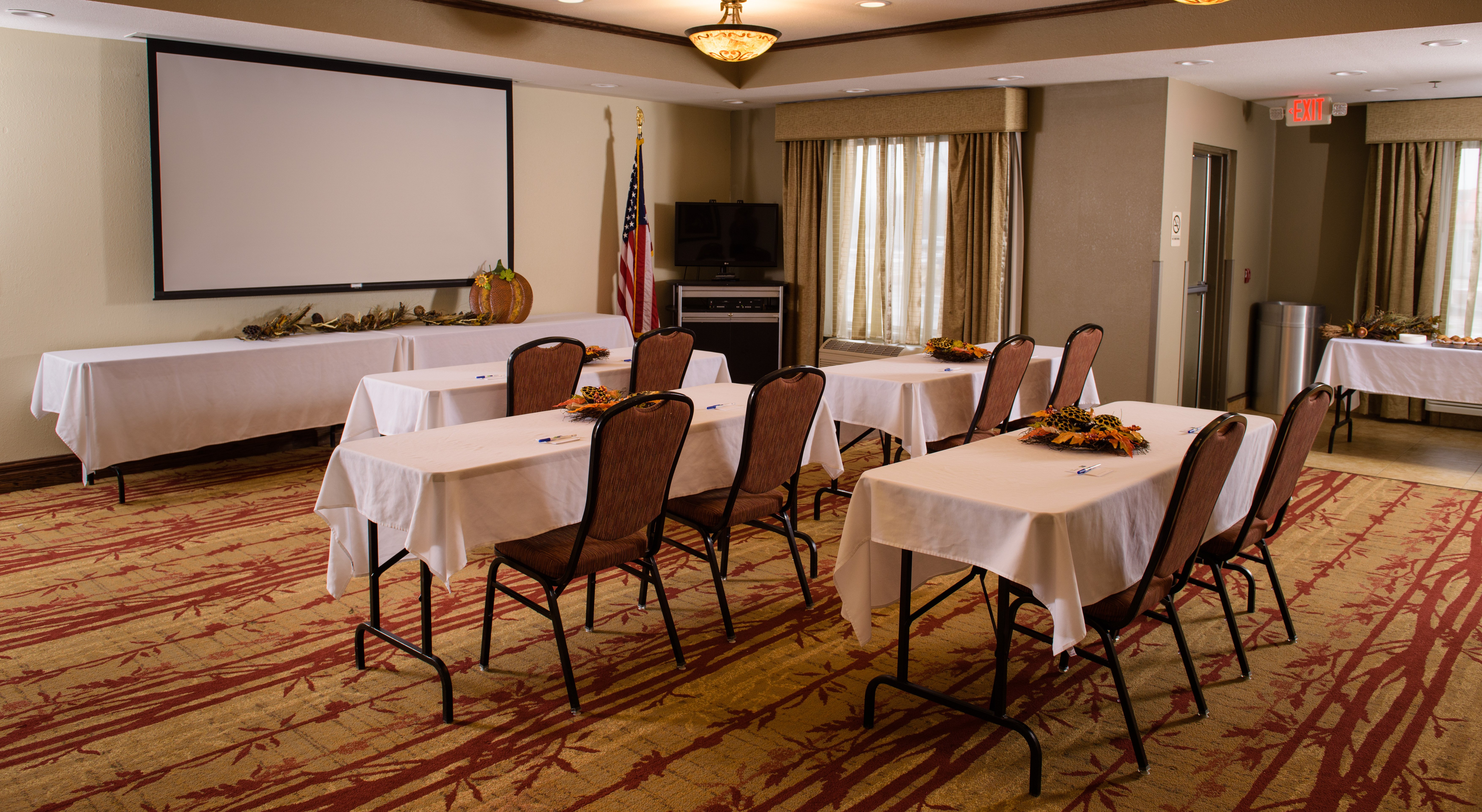 holiday inn express and suites superior by ihg