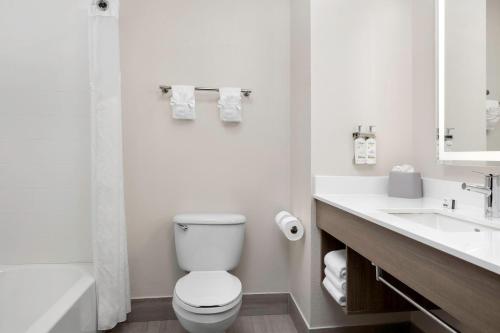 holiday inn express and suites superior by ihg