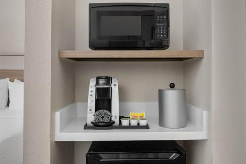 holiday inn express and suites superior by ihg