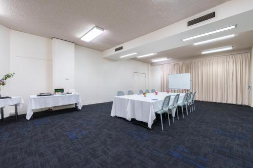 comfort inn and suites goodearth perth