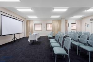 comfort inn and suites goodearth perth