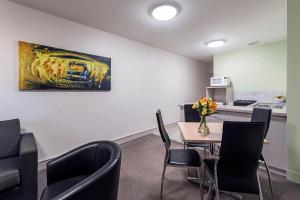 comfort inn and suites goodearth perth