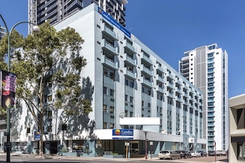 comfort inn and suites goodearth perth