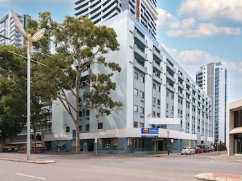 comfort inn and suites goodearth perth