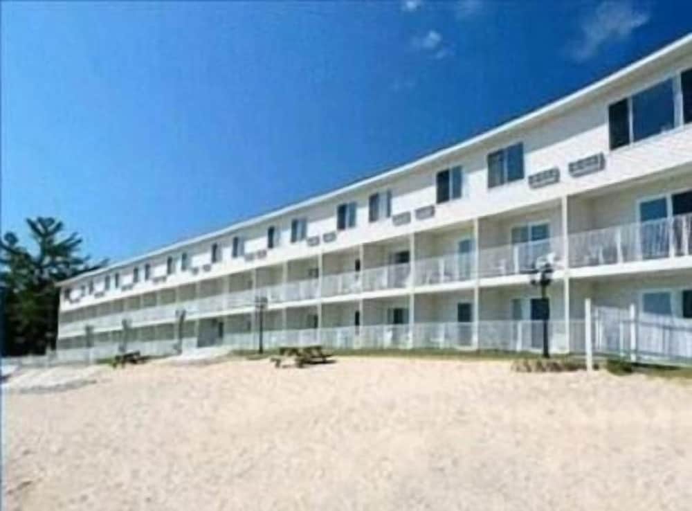 mackinaw city