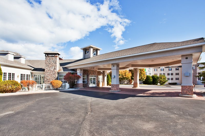 holiday inn express st ignace lake front by ihg