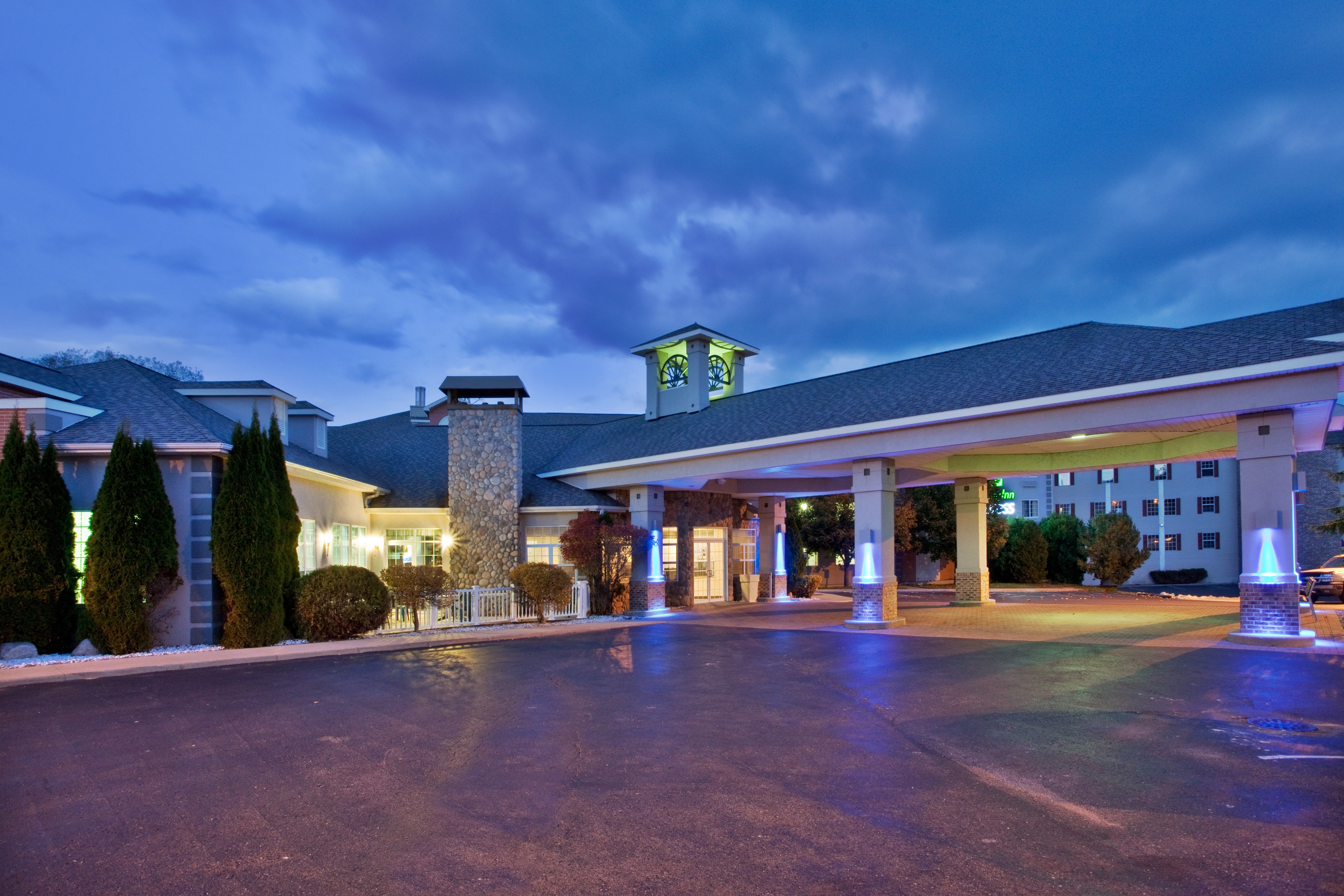 holiday inn express st ignace lake front by ihg