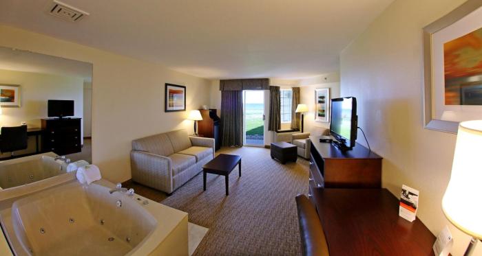 holiday inn express st ignace lake front by ihg
