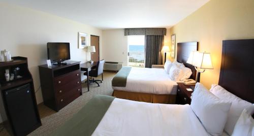 holiday inn express st ignace lake front by ihg