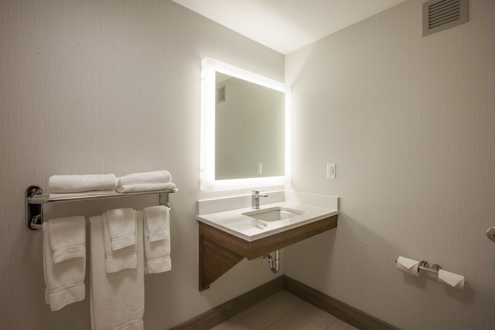 holiday inn express saint john harbour side by ihg
