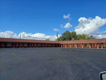Vernals Best Value Inn,Near Western Heritage Museum,3 star
