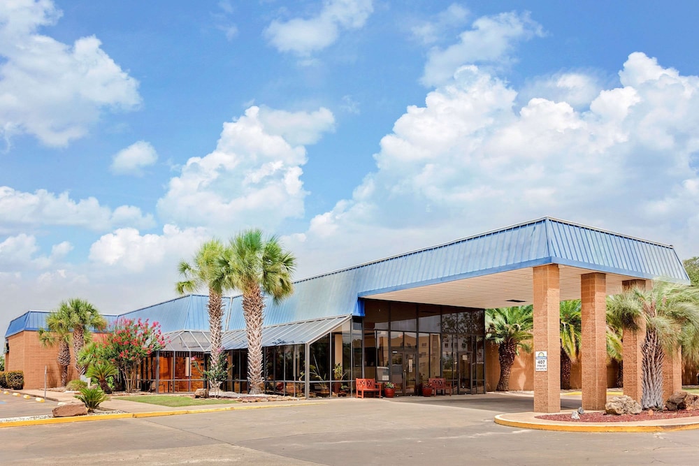 days inn by wyndham bay city