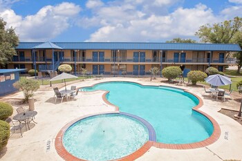 days inn by wyndham bay city