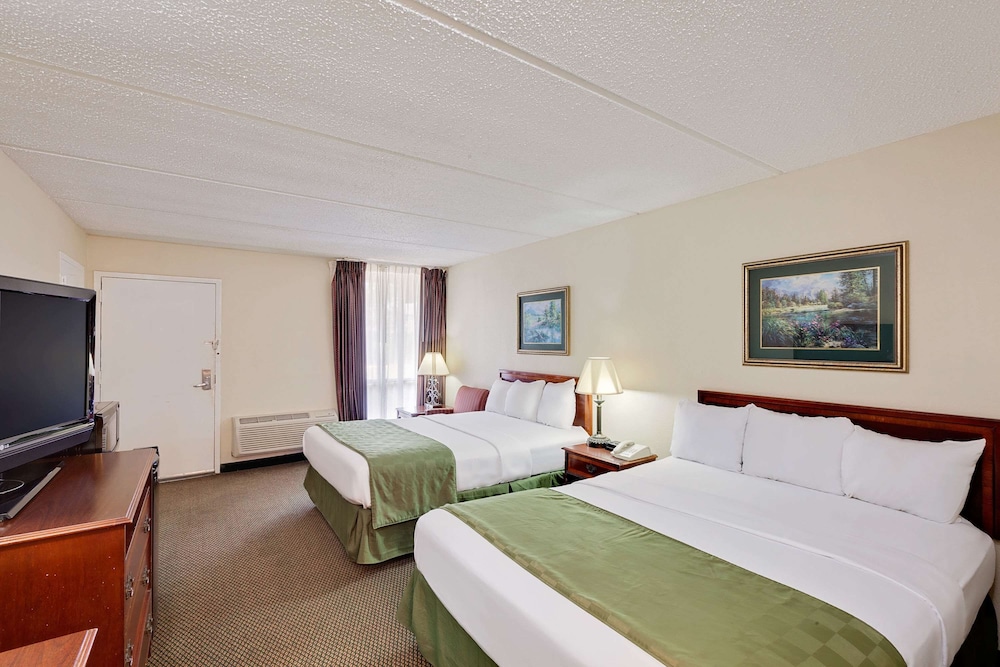 days inn by wyndham bay city
