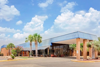 days inn by wyndham bay city