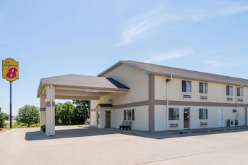 Super 8 By Wyndham Beloit Ks,Beloit>>Assaria,2 star