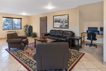Super 8 By Wyndham Fountain,Fountain>>Colorado Springs,2 star