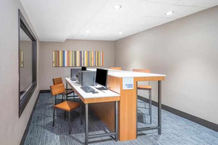 holiday inn express howe by ihg