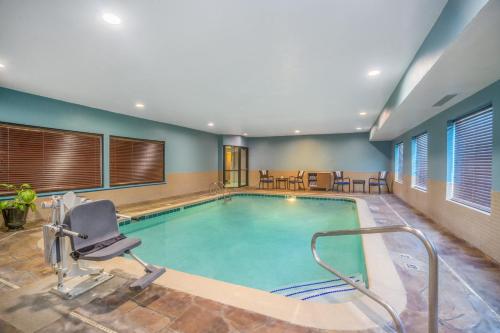 holiday inn express howe by ihg