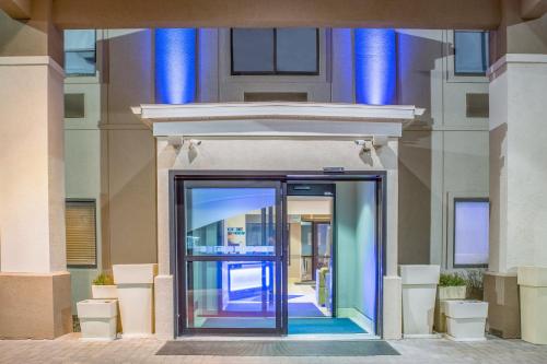 holiday inn express howe by ihg