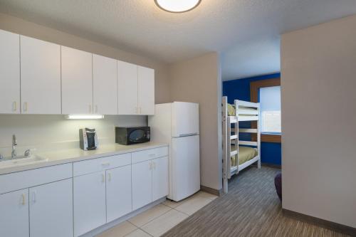 holiday inn express howe by ihg