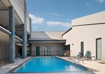 Executive Inn & Suites,Alabama>>Enterprise,2 star
