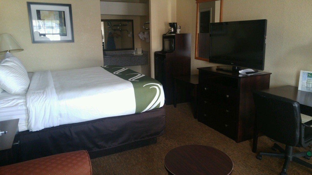 quality inn and suites covington