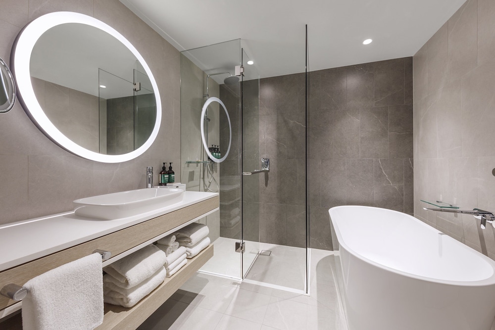 crowne plaza hawkesbury valley by ihg