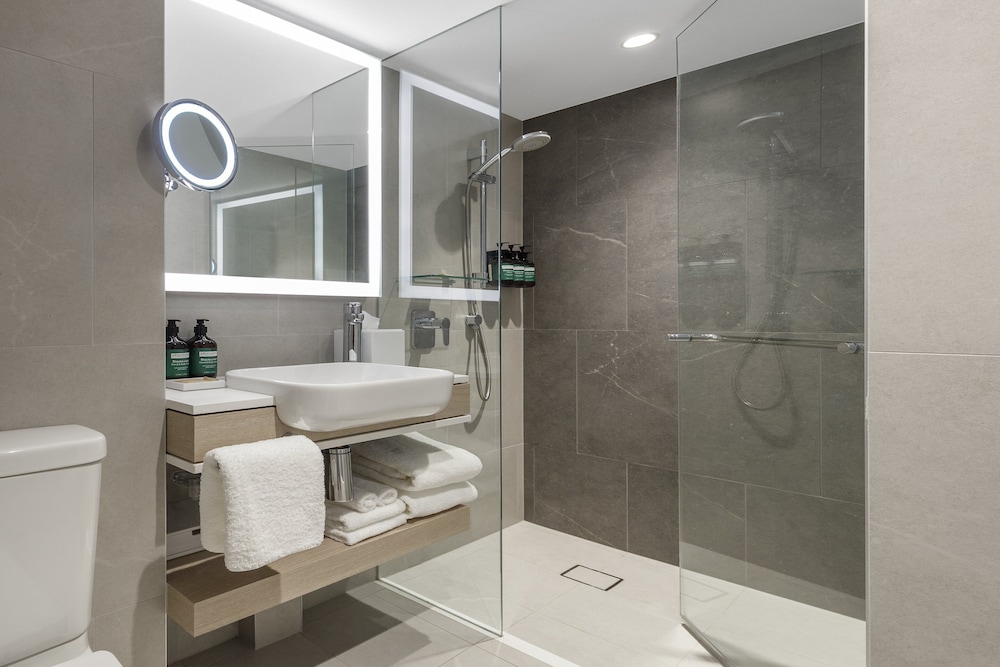 crowne plaza hawkesbury valley by ihg