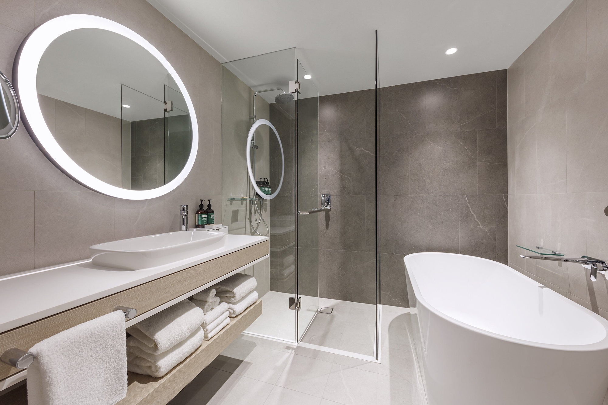 crowne plaza hawkesbury valley by ihg