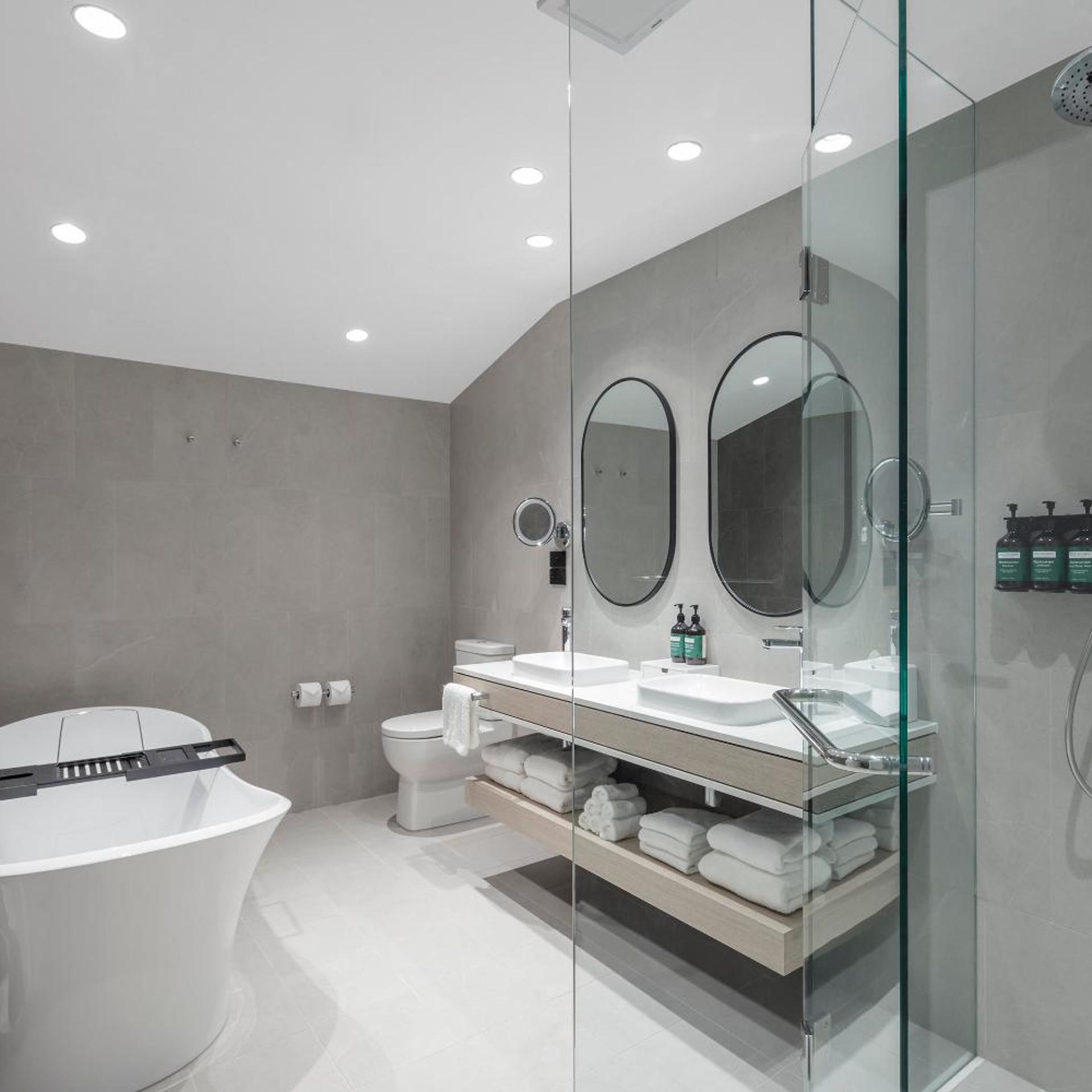 crowne plaza hawkesbury valley by ihg