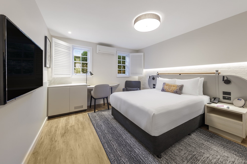 crowne plaza hawkesbury valley by ihg