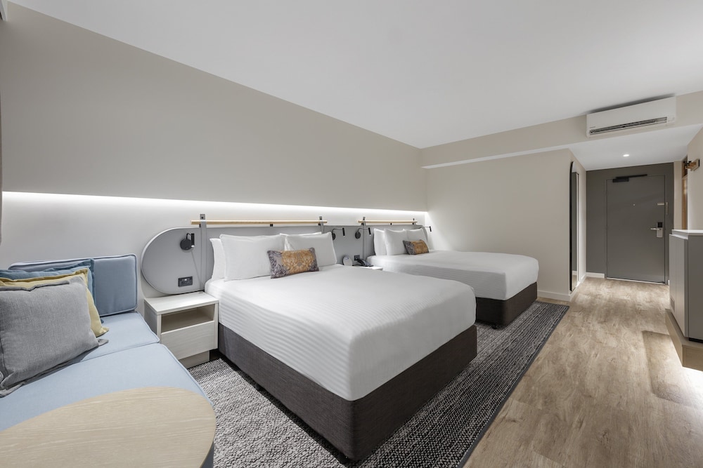 crowne plaza hawkesbury valley by ihg