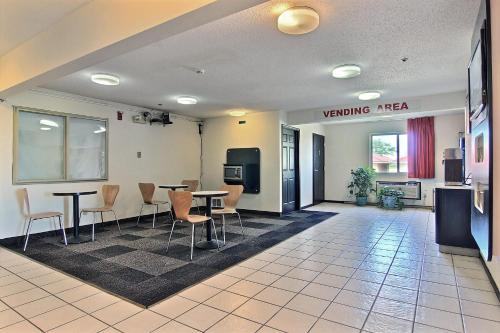 motel 6 gilman il