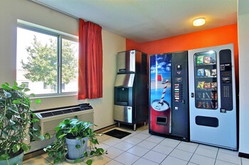 motel 6 gilman il