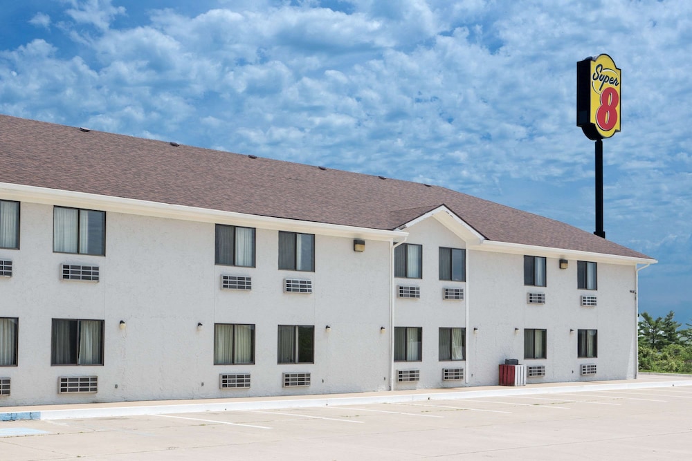 Super 8 By Wyndham Boonville,Boonville>>Boone County,3 star