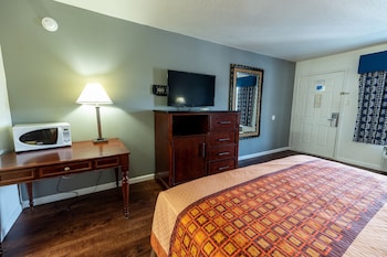 american inn and suites russellville